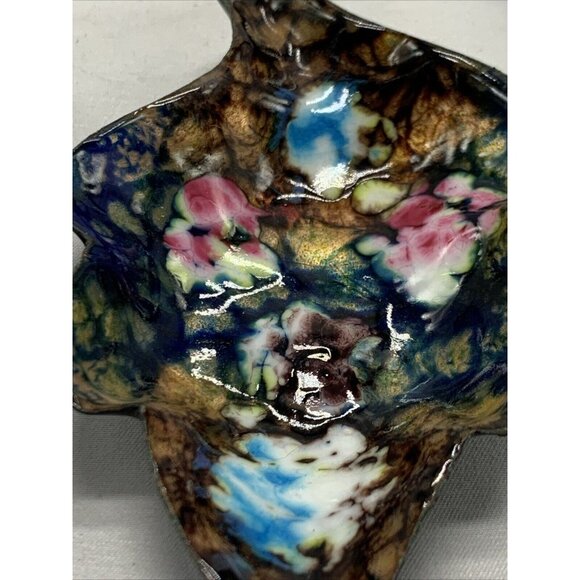 Set Of 2 Handcrafted Vintage Leaf-Shaped Enamel Trinket Dishes Floral Design - Picture 7 of 7